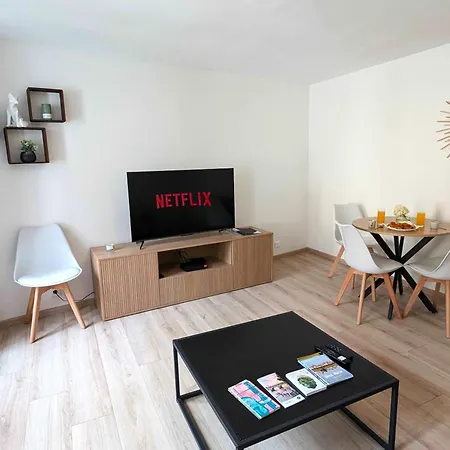 Hyper-centre Melun, 2 Pieces, Wi-fi Et Netflix * ムラン